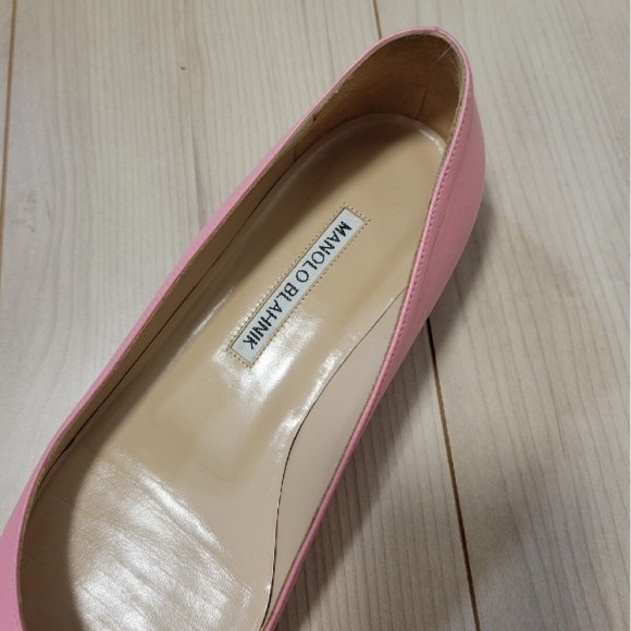 Manolo Blahnik Pink Heels - Picture 5 of 5